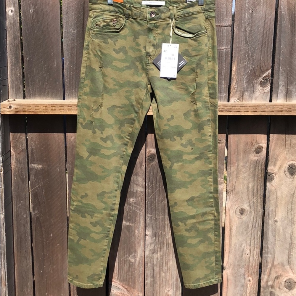 The camouflage damage skinny